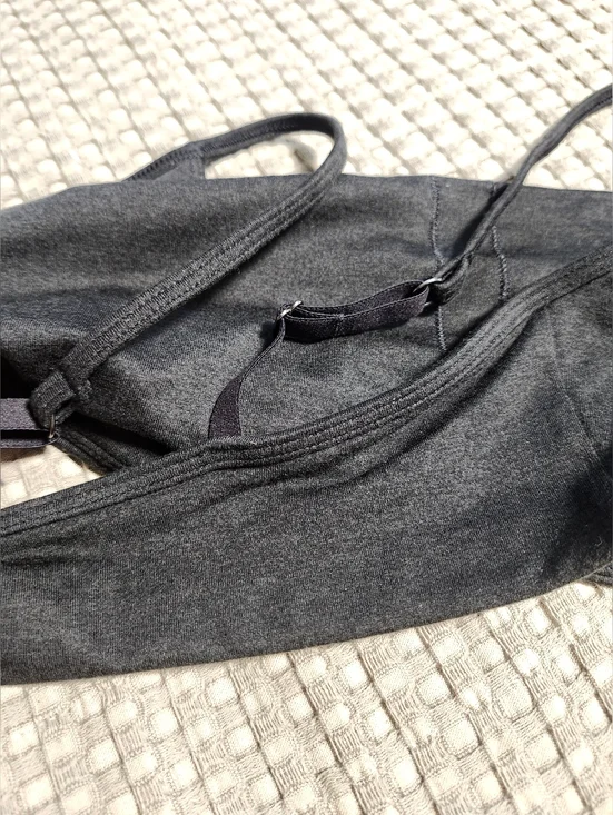 NEW Vuori Halo Essential Bra Medium Strappy Sports- Women - Picture 8 of 12